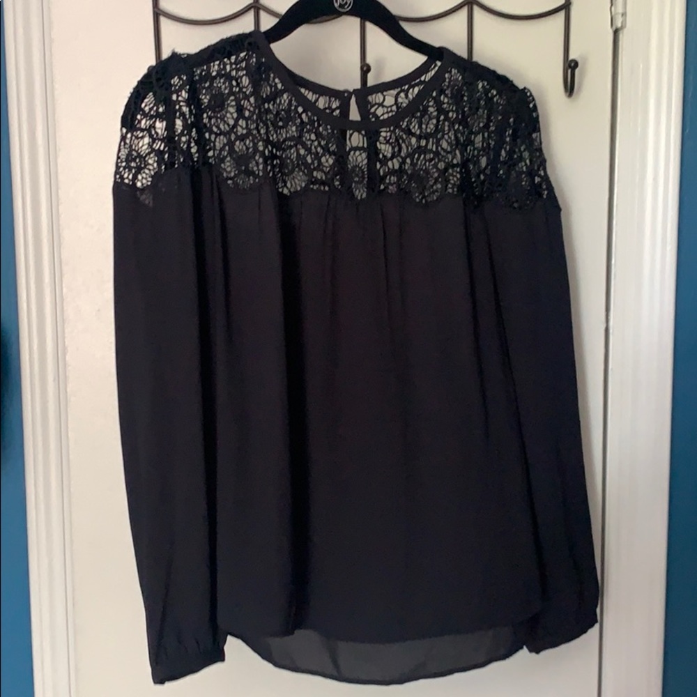 Lace shoulder navy blouse